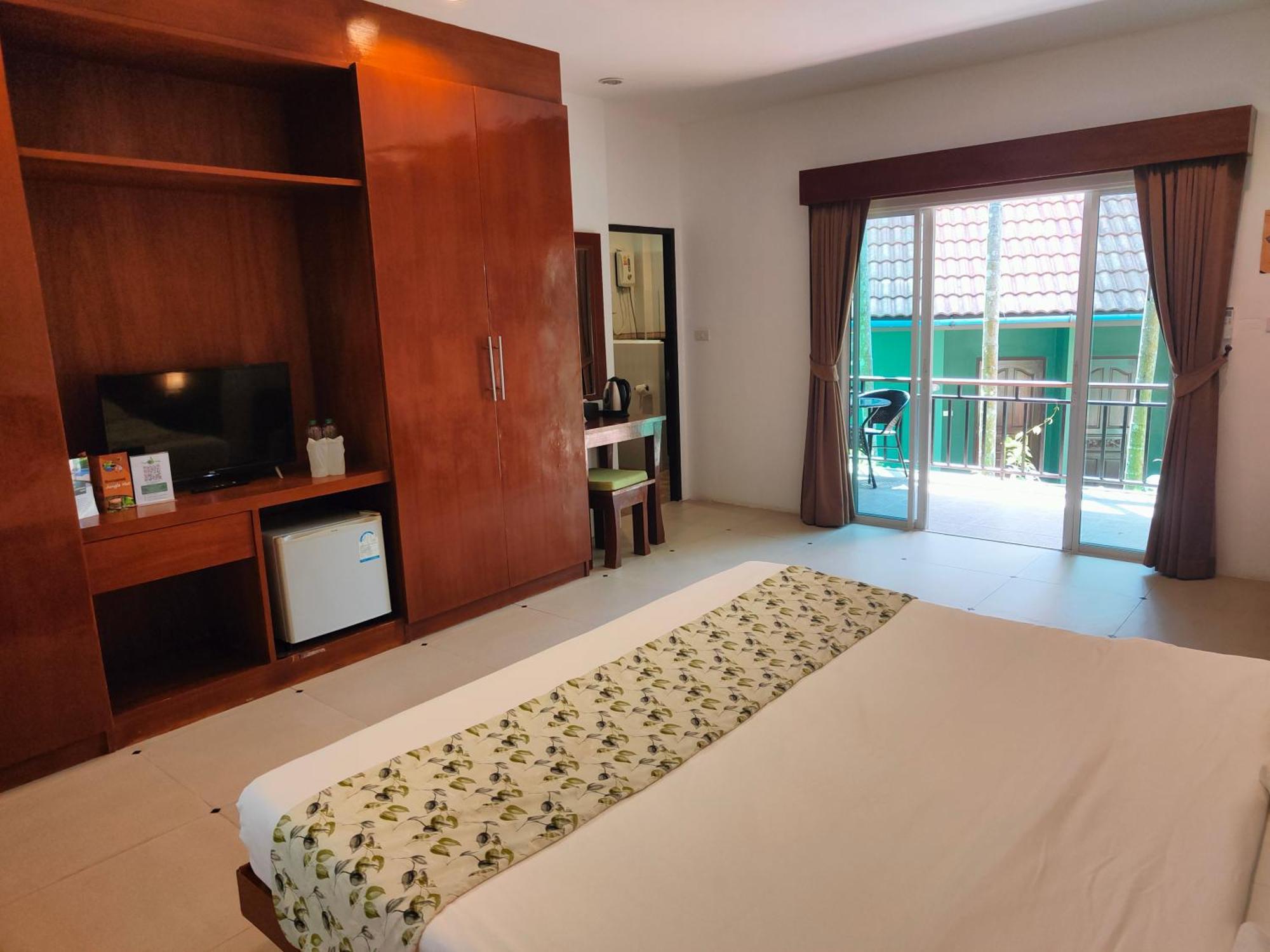 Phuket Jungle Experience Resort Karon Ngoại thất bức ảnh